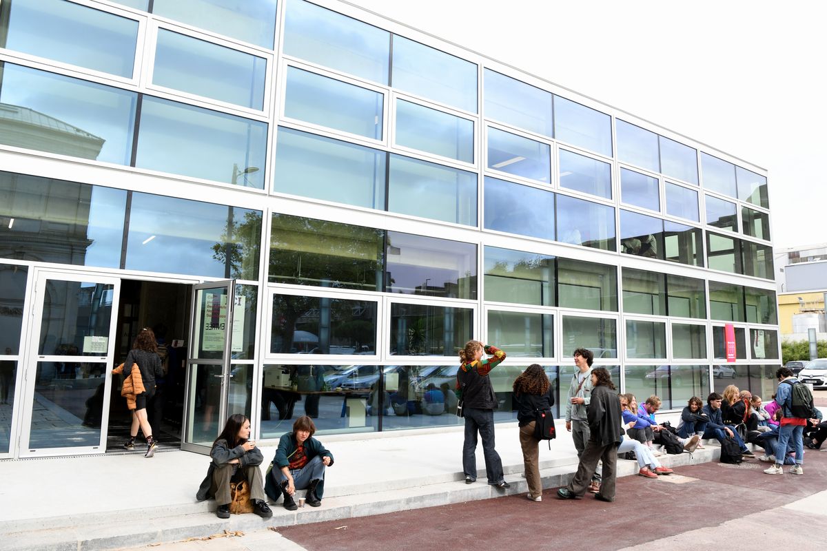 Les 180 étudiants des Beaux-Arts font leur rentrée dans des locaux flambant neufs au 1, boulevard Paul-Leferme. Ils partagent ce vaste espace avec les amateurs inscrits aux cours publics. (©Ville de Saint-Nazaire - Christian Robert)