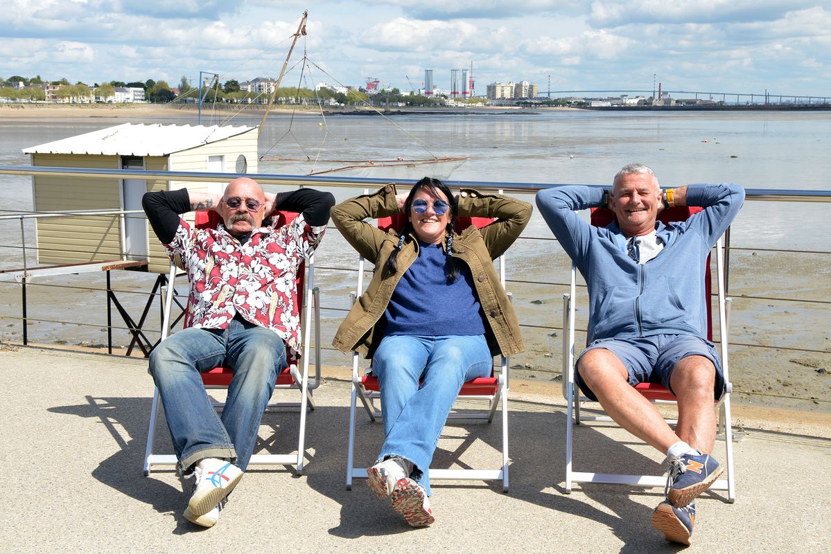 Olivier, Nelly et Didier investissent le front de mer avec La Bronzette. (©Ville de Saint-Nazaire - Christian Robert)