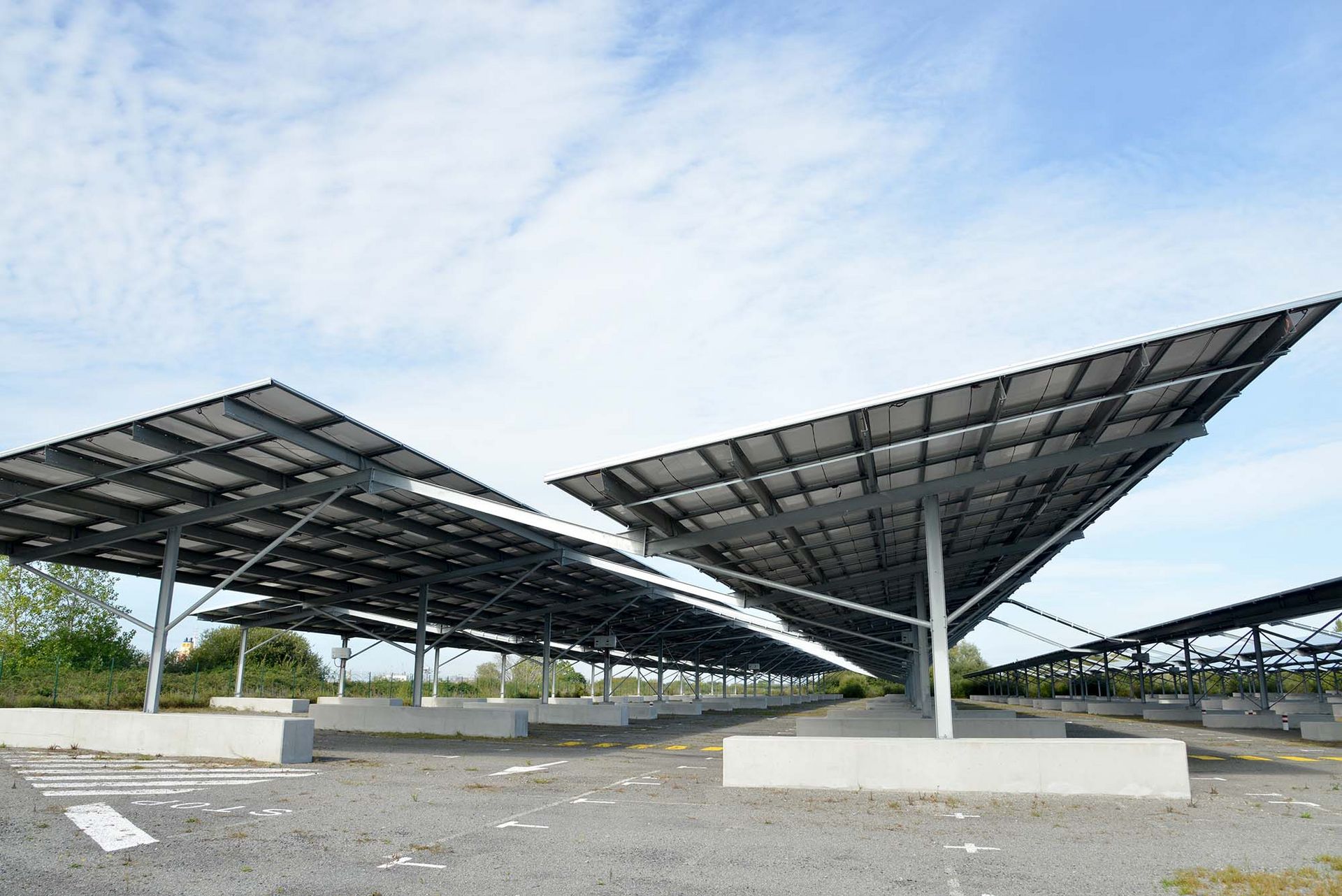 La centrale en ombrières de Donges du parking Grand Arrêt de TotalEnergies. (©Ville de Saint-Nazaire - Christian Robert)